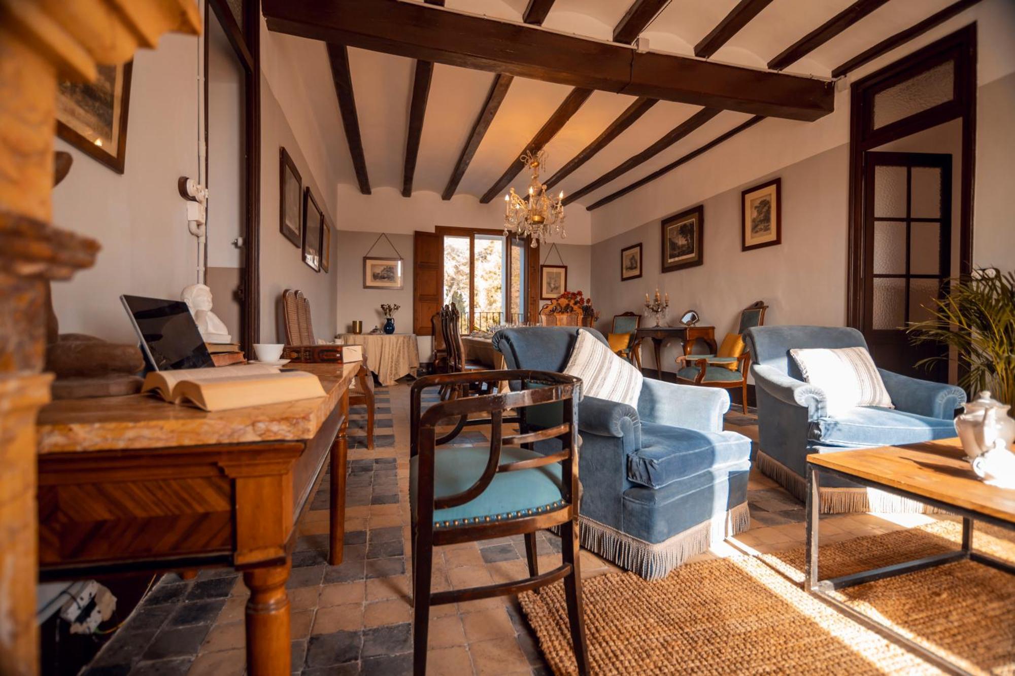 Castell Granadella Hotel Л'Ампола Екстериор снимка