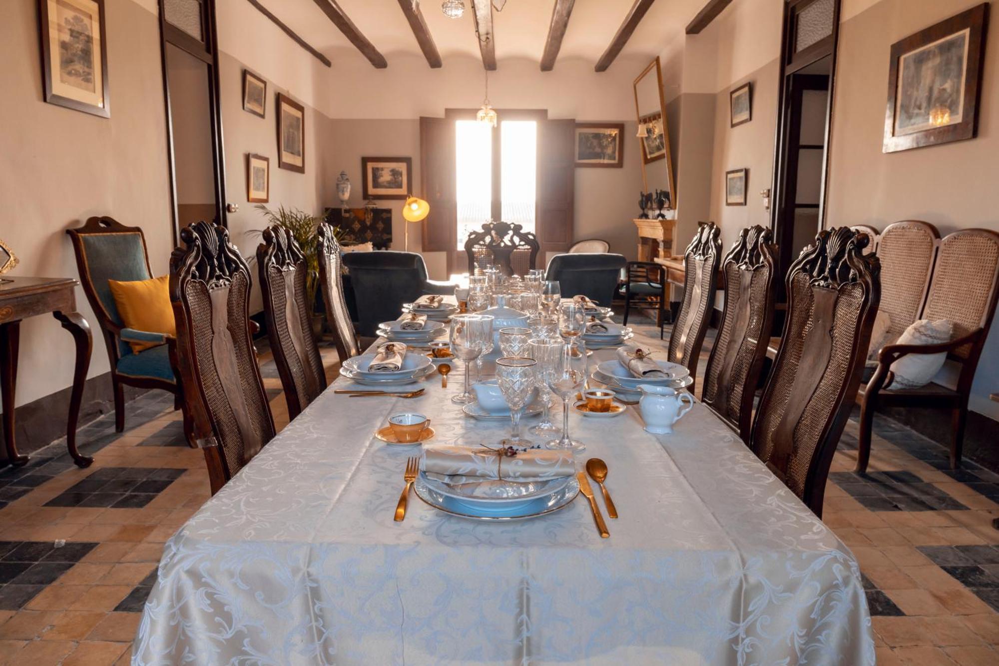Castell Granadella Hotel Л'Ампола Екстериор снимка